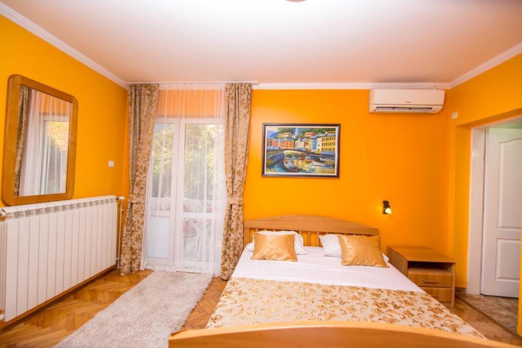 Acika Apartments Rafajlovići Eksteriør bilde