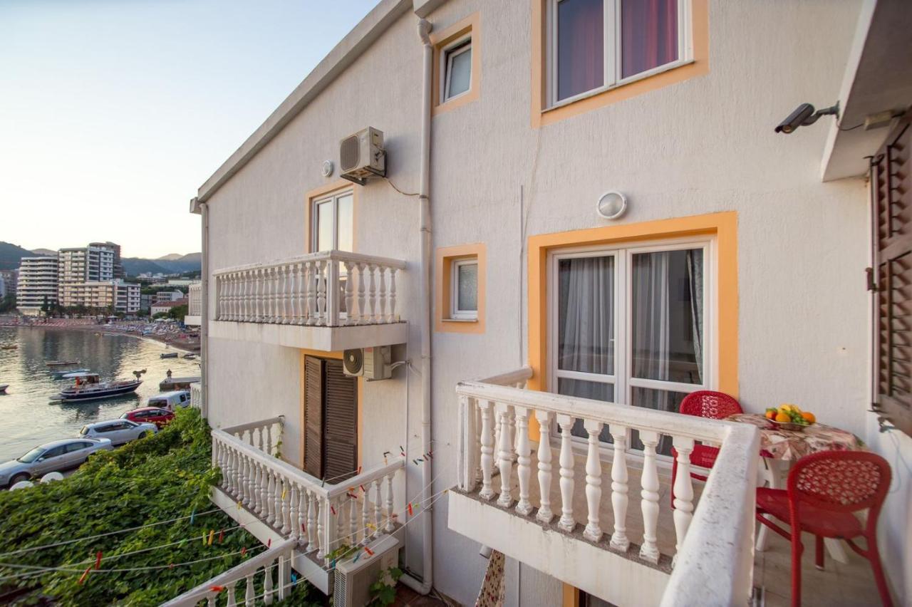 Acika Apartments Rafajlovići Eksteriør bilde